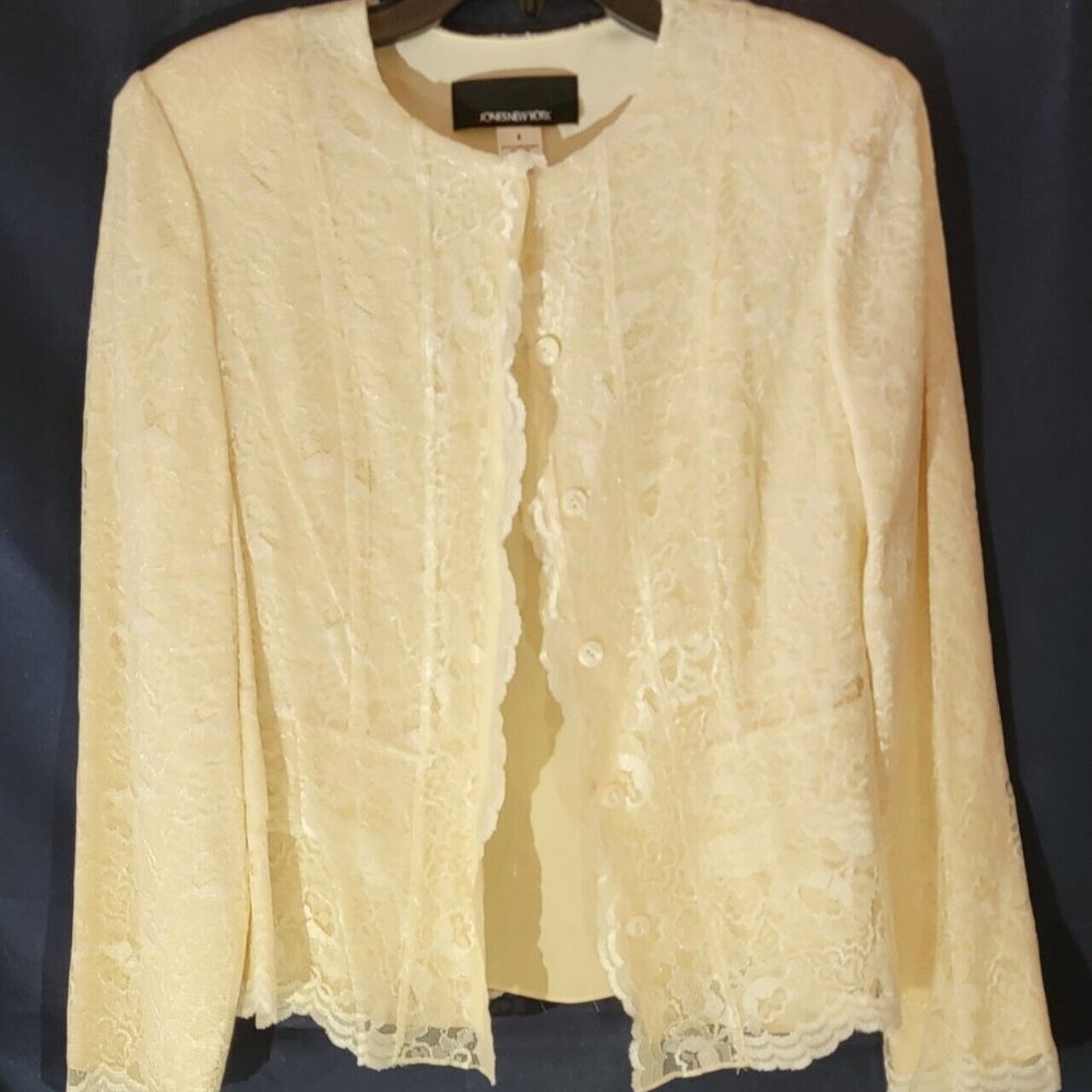 NEW: Beautiful Jones of New York Lace Blazer